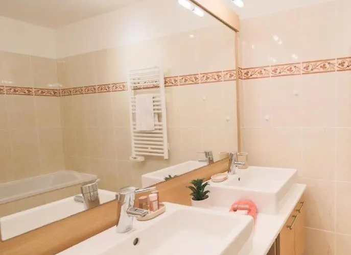 Appartement Jardins Massena Ap4088 Nice, By Riviera Homes